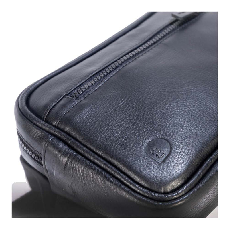 CARTERA VERTICAL CRUZADA 25 cm. DE CUERO