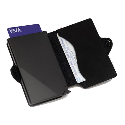 BILLETERA DE POLIURETANO SIMPLE CON CARD SLIDER EQUIPAJE URBANO